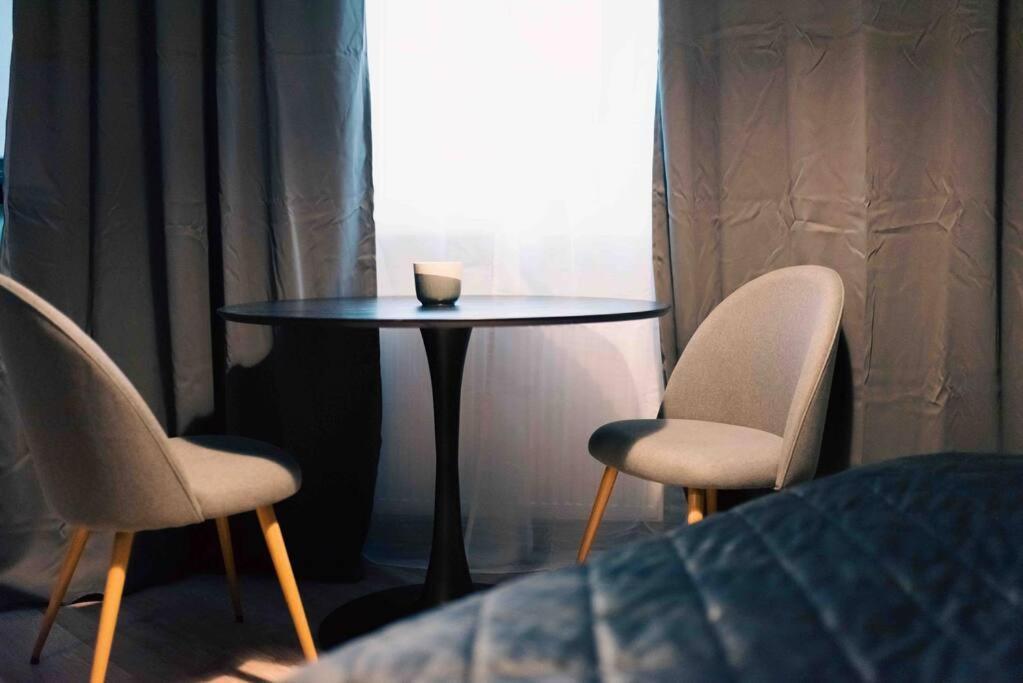 Cozy Studio In The Heart Of Bucharest Apartment Bagian luar foto
